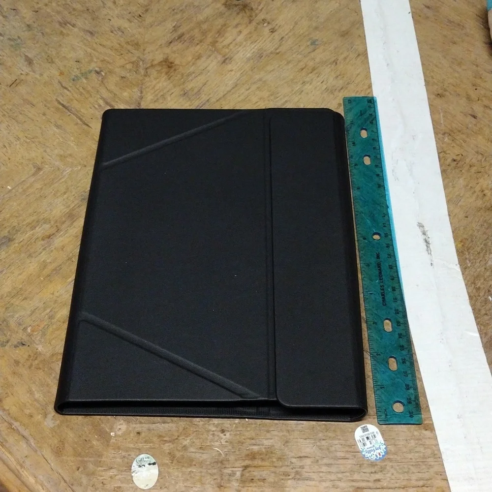 Insignia Folio case for 10.2 - 11